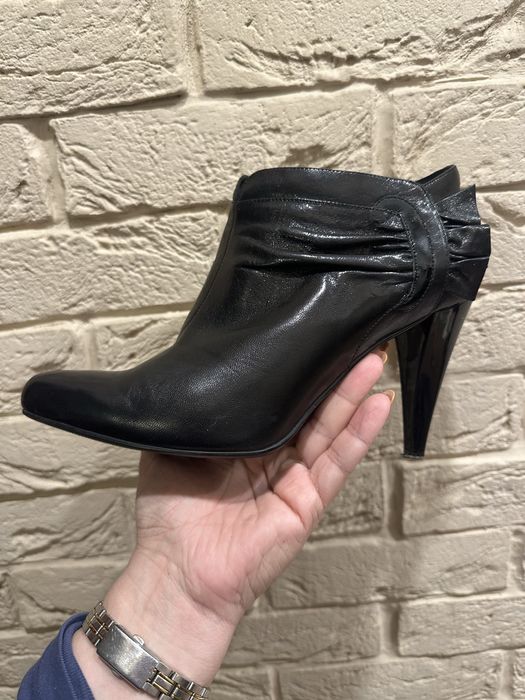 Ботильоны черные 39р