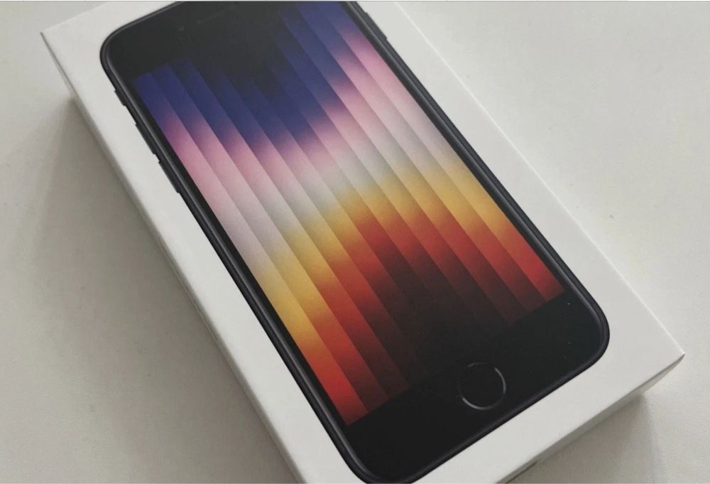 IPhone SE 3, 2022 Midnight