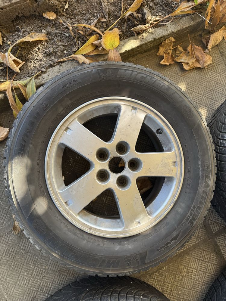 Джанти Mitsubishi OM 16 цола