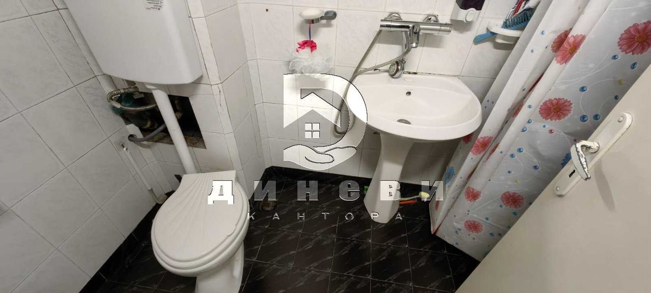 Продава се Тристаен апартамент в Стара Загора, Ремиза - 67 кв.м за 1229 €/кв.м - Снимка #11