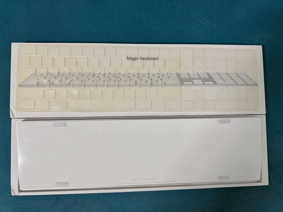 Tastatura Apple Magic Keyboard A1843 cu numpad, Layout US English