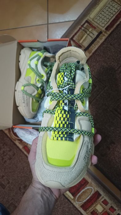 Adidasi Lacoste / Noi cu etichetă