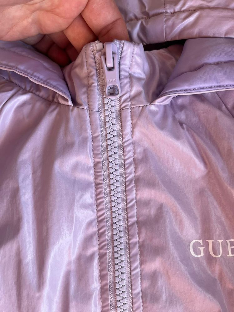 Преходно яке Guess 12 години