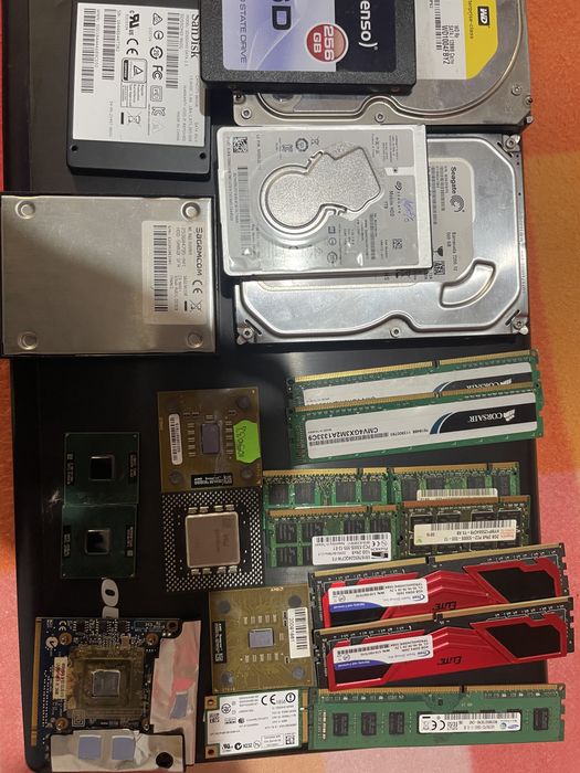Ssd 1t hdd 1t racire rgb rami procesor