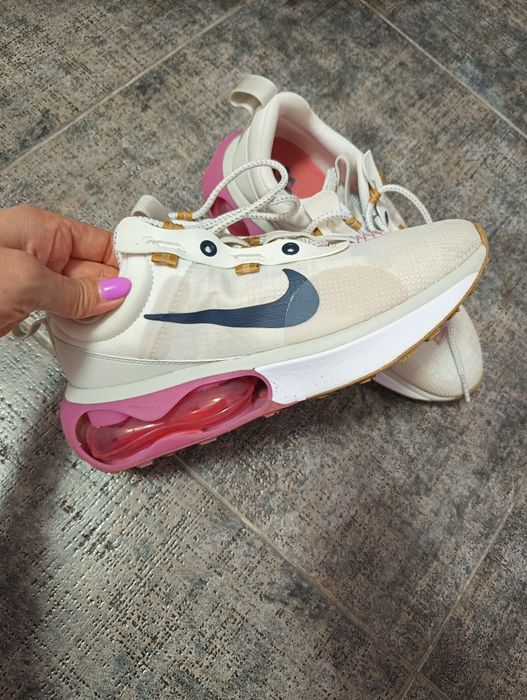 Дамски маратонки Nike air max