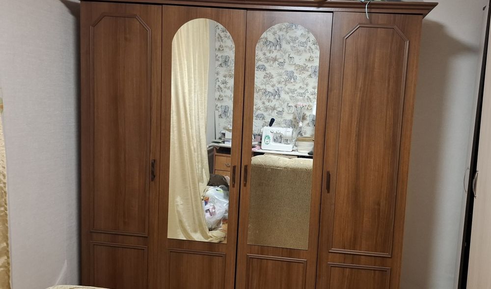 Шкаф дерево хорошее