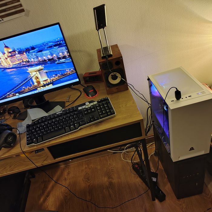 PC calculator gaming Intel i3 10100f (peste i7 7700) GTX 1650 16gb ram