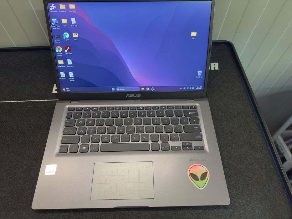 Laptop Lenovo V15 G3 IAP cu procesor Intel i3-1215U