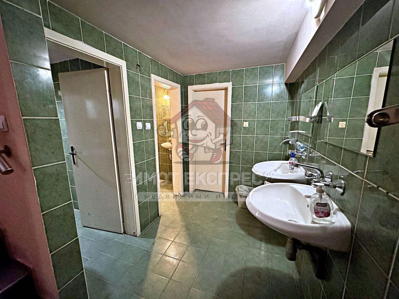 Продава се Заведение в Асеновград - 123 кв.м за 1383 €/кв.м - Снимка #12