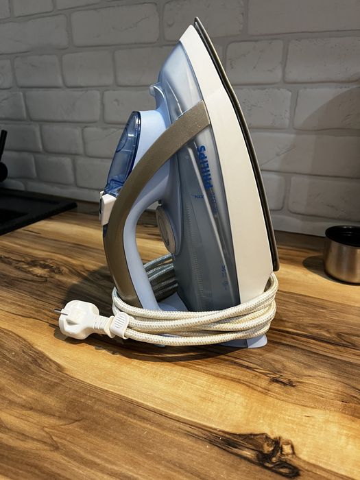 Продам утюг Philips
