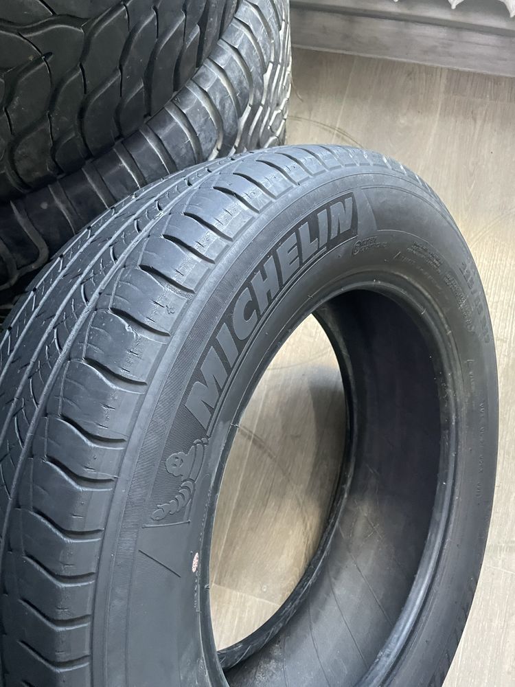 Продам шины 225/65 R17