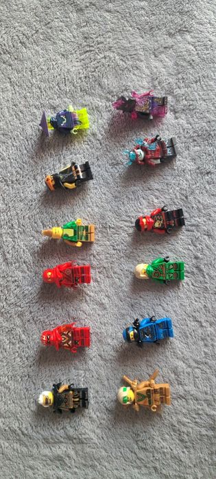 Vând minifigurine Lego Ninjago