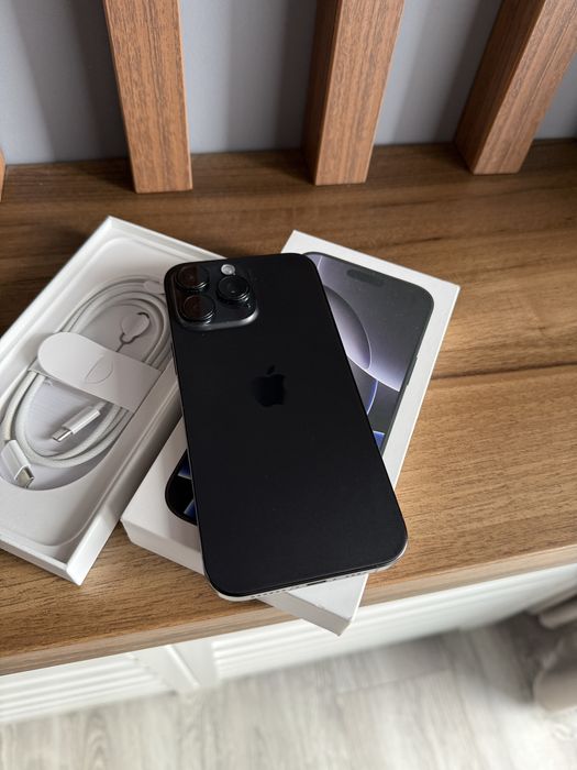 Iphone 16 Pro Max - Black Titanium