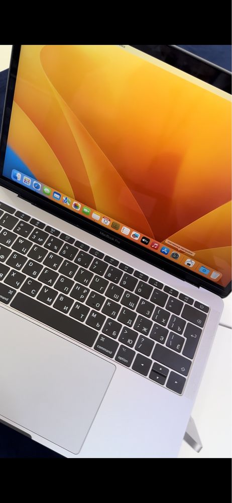 MacBook Pro core i5 актив ломбард