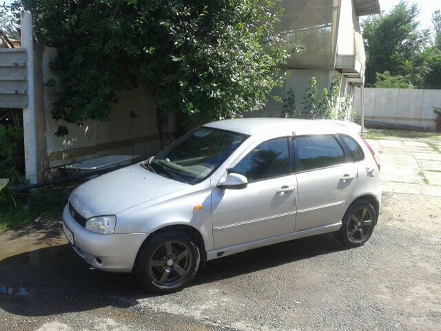 Продам автомобиль лада калина хетчбэк 1119.год 2008
