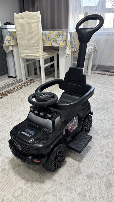 Машинка каталка детская толокар