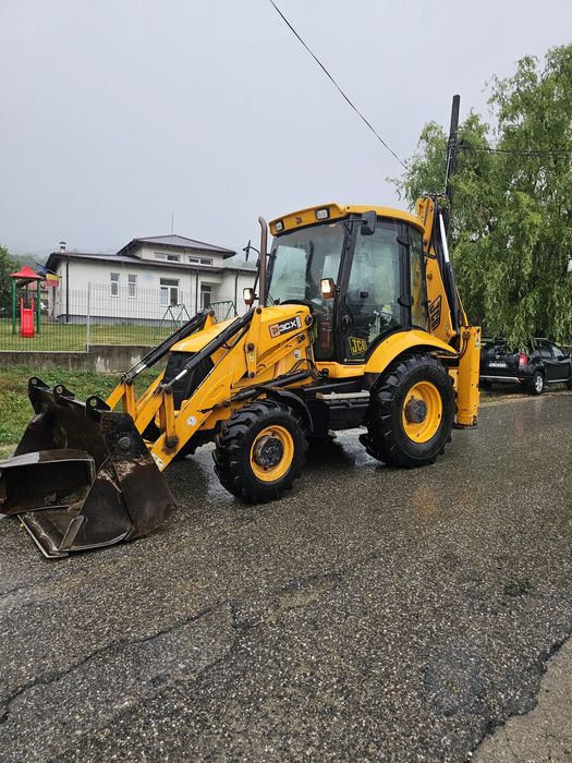 Buldoexcavator jcb