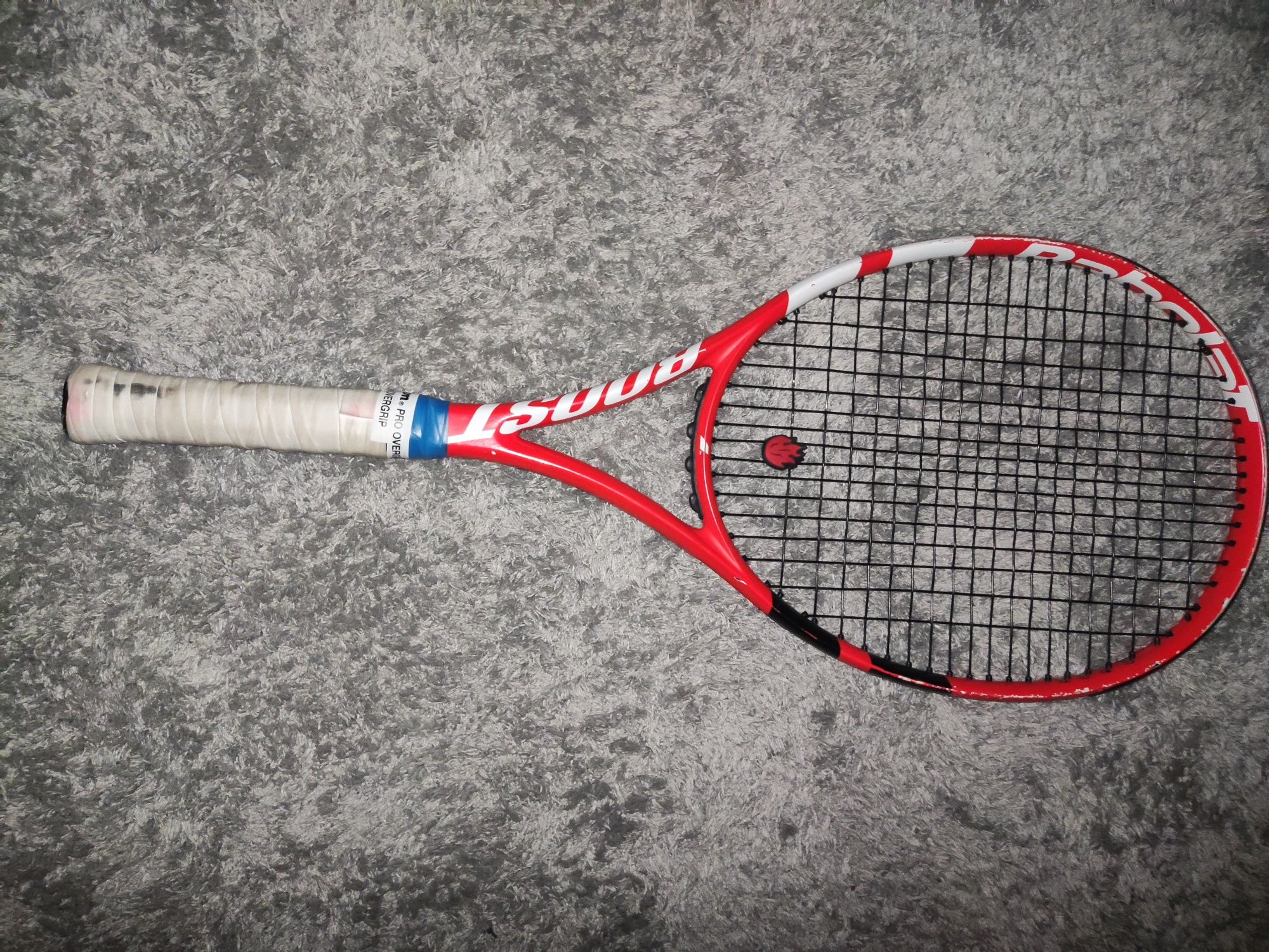 Продам ракетку Babolat bust s