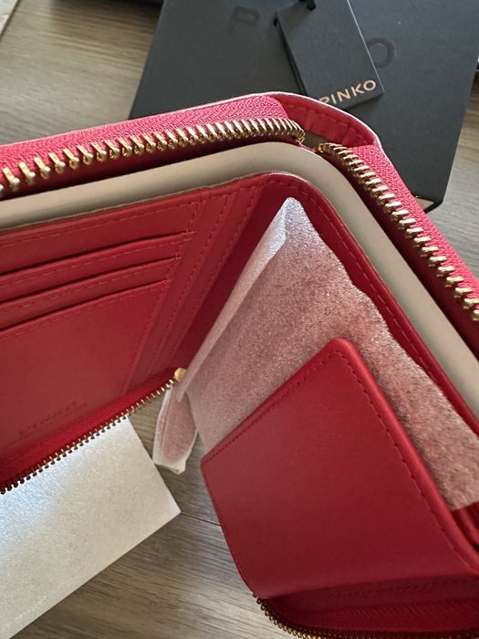 Чисто ново!! 100% Оригинално дамско портмоне Pinko портфейл