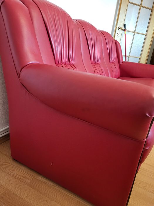 Canapea si fotolii piele rosie
