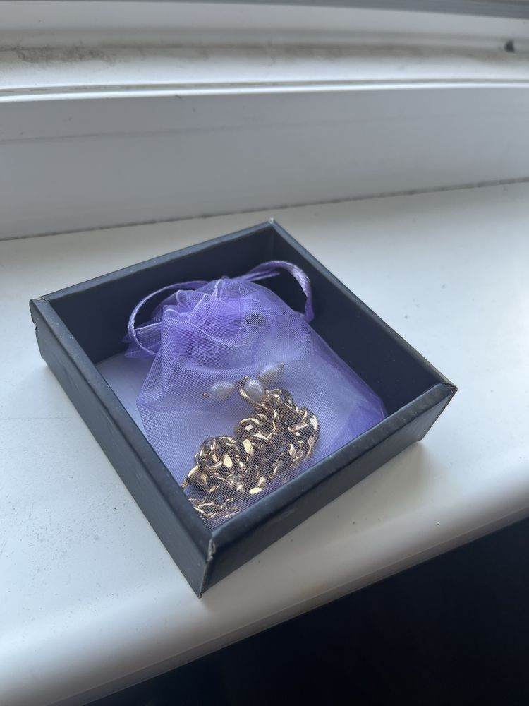 Женска гривна “Golden Triple Pearl”