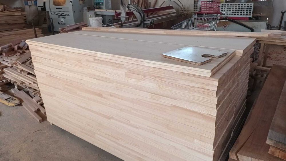 Panouri din lemn masiv de PIN