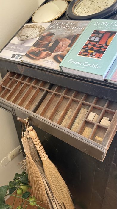 Vand dulap tipografie letterpress vechi din fier