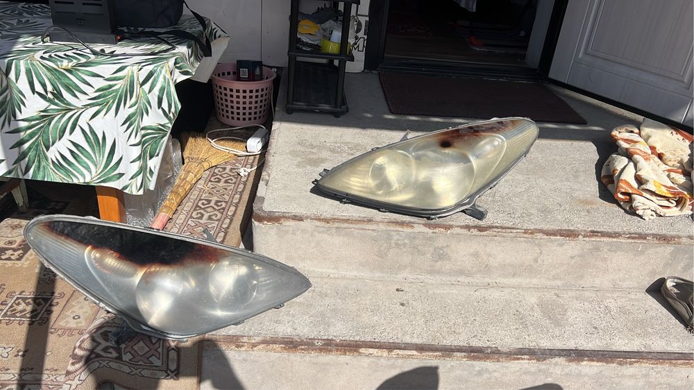 Продам фары windom 30 lexus es300