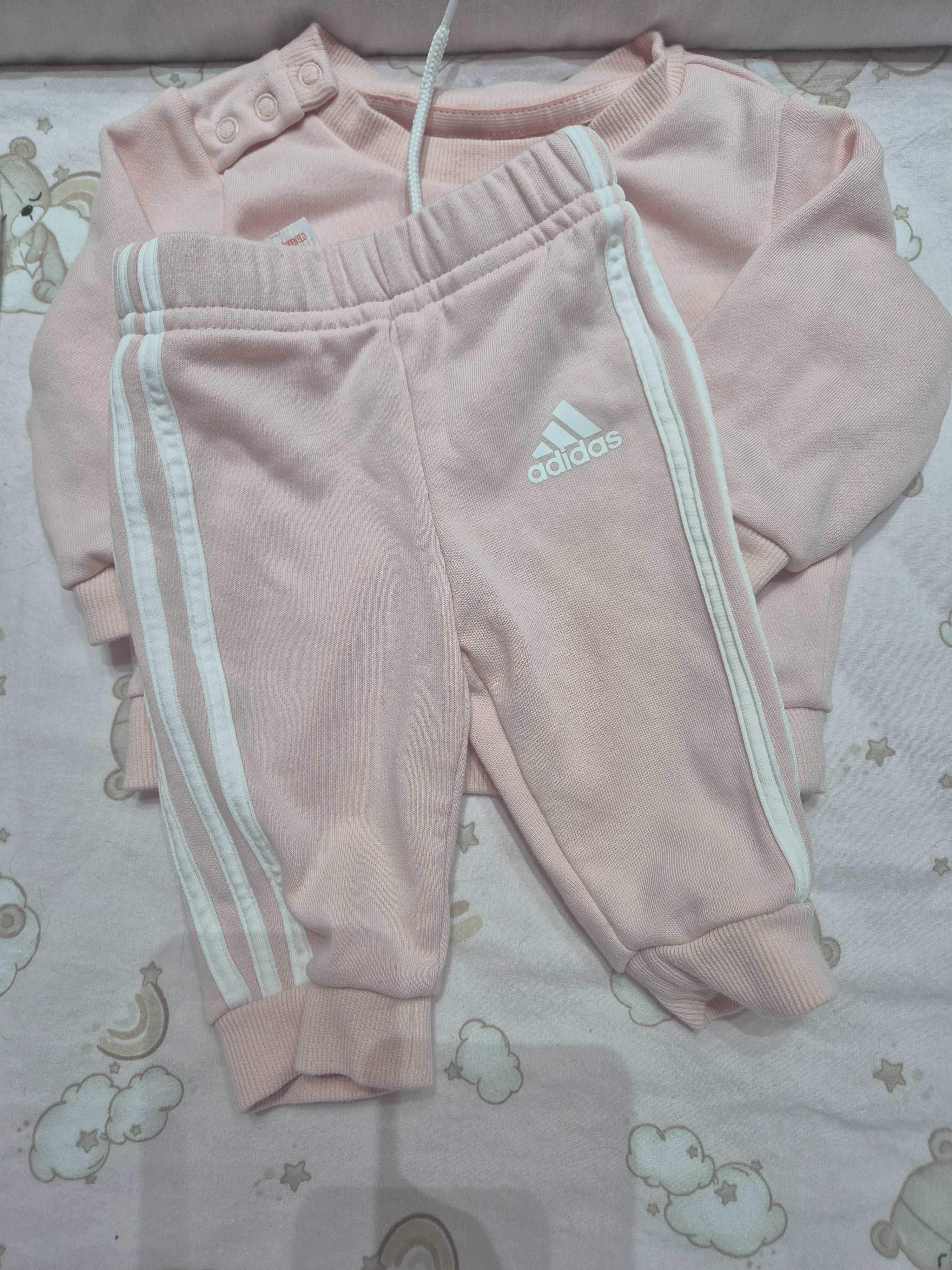 Бебешки анцуг adidas в розово