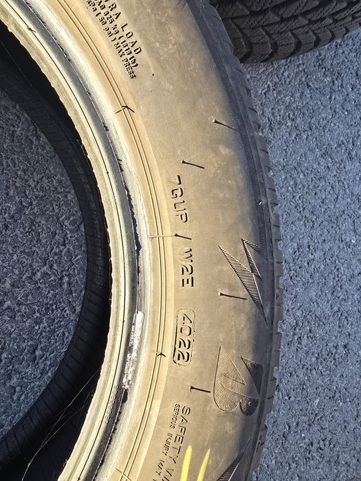 Bridgestone Blizzak LM005 225/55/17