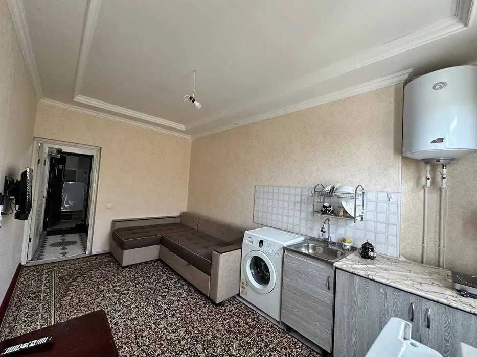 Продаётся 1-комнатная квартира 20м2; ул. Нигора, метро