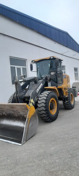 Погрузчик 1.8 куб