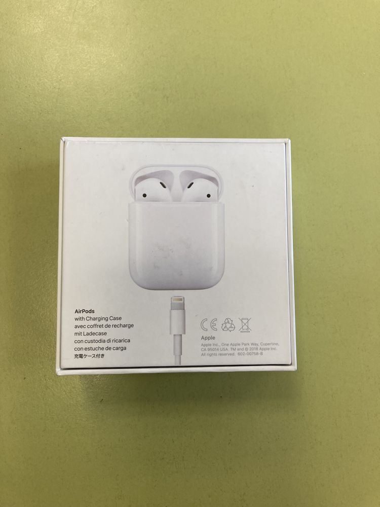 AirPods слушалки