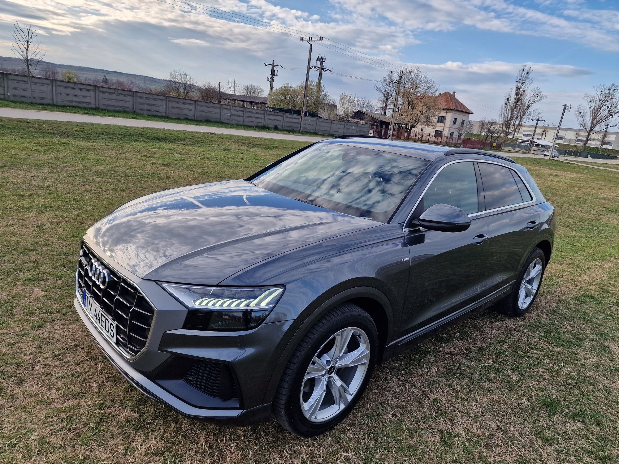 De vanzare Audi Q8 SLine TVA deductibil