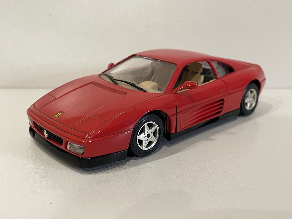 Метални колички 1:24