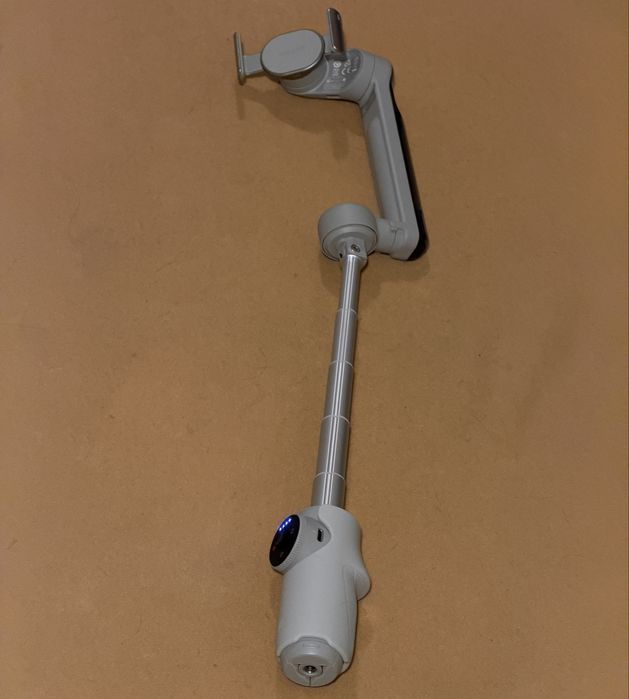 Sistem de stabilizare Insta360 Flow Al-Powered Smartphone Stabilizer