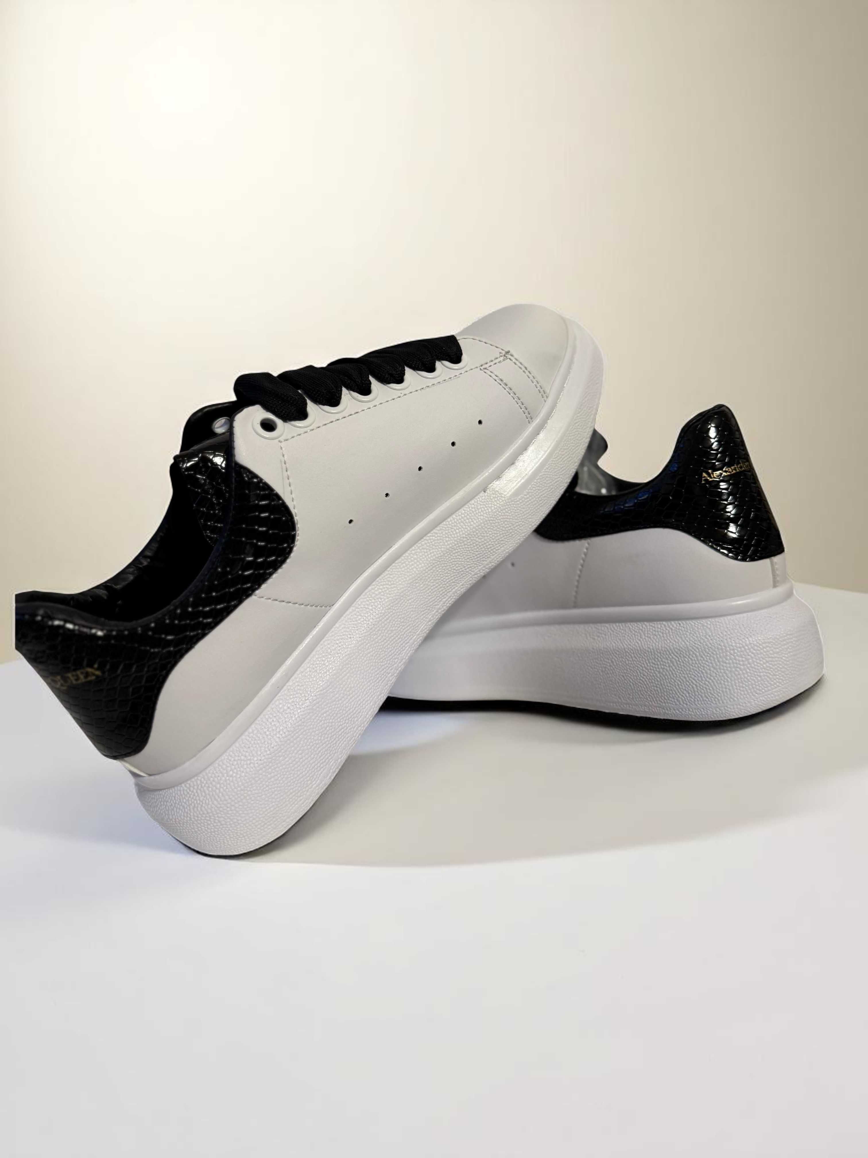 A l e x a n d e r Mc Q u e e n Negru-Alb - Adidasi Premium Full Box