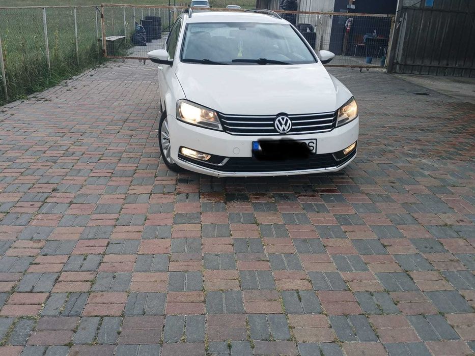 Vând passat an 2014