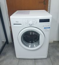 Masina de spălat rufe Whirlpool,  model nou
