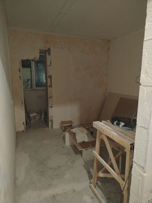 Srochna sotiladi Eyvalek 1.4.4