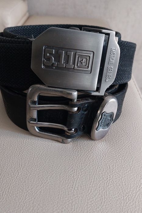 Мужской ремень Levi's  и тактическии ремень 5.11.   Пряжки для ремня.