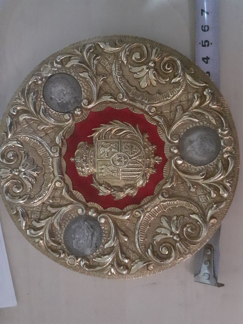 Blazon vechi spaniol din bronz