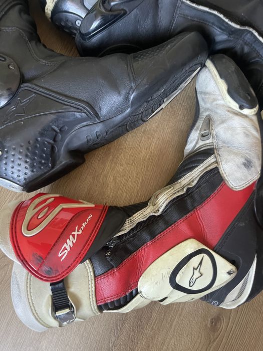 Vând/schimb cizme moto alpinestars