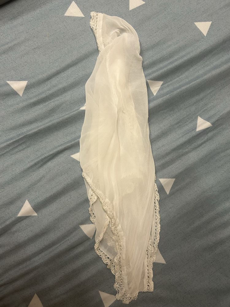 Marama de borangic veche de 100 de ani in stare perfecta