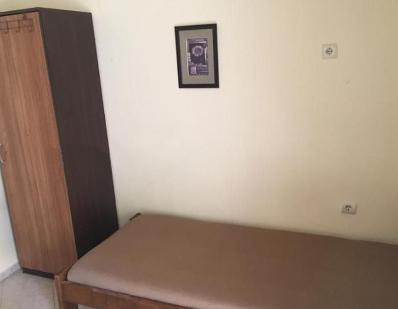 Дава се под наем Едностаен апартамент в Пловдив, Център - 18 кв.м за 200 € - Снимка #1