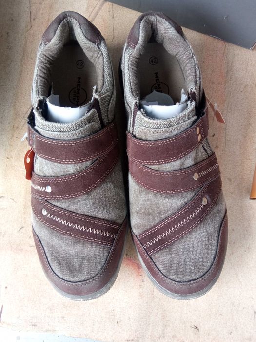 нови оригинални маратонки