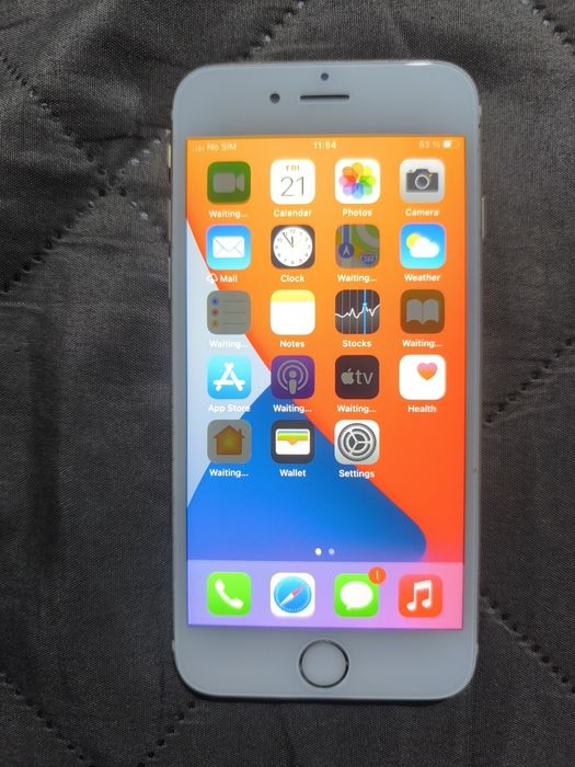 Vând iPhone 6s..