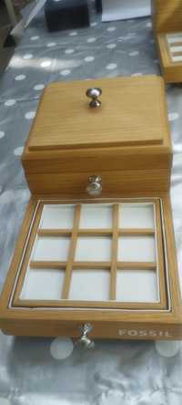 Cutie Fossil  din lemn pentru bijuterii