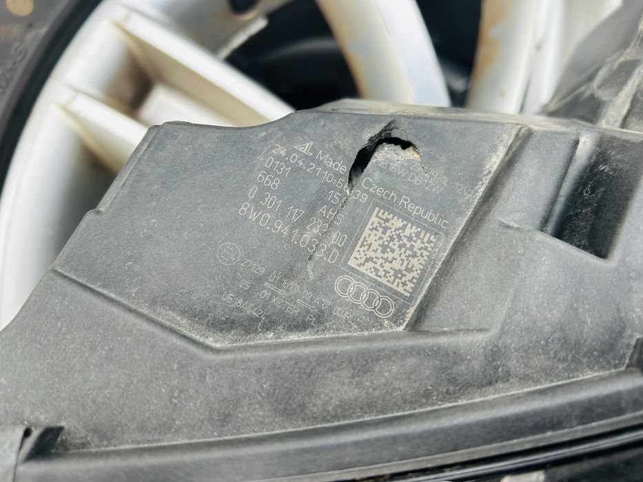 Лав фар за Audi A4. B10 full Matrix