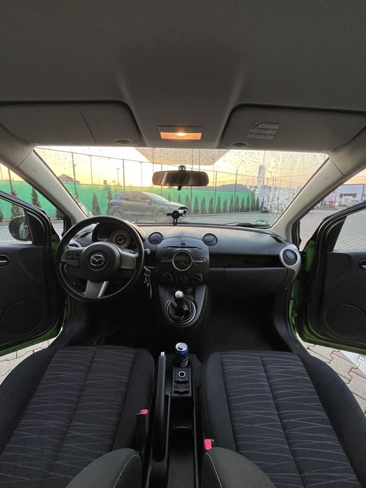 Mazda 2 // 1.3 benzina // An 2010 // 116.000 KM